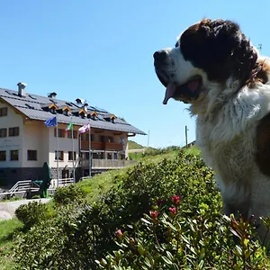 Nocleg ze śniadaniem Rifugio Capanna Passo Valles, Falcade
